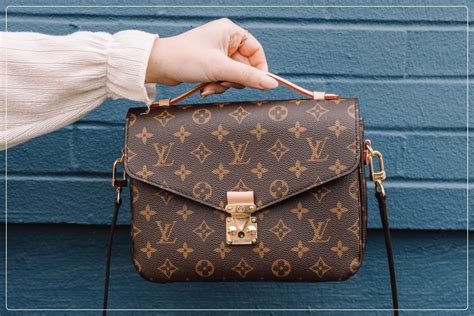 how to spot fake louis vuitton bags|copy louis vuitton bags uk.